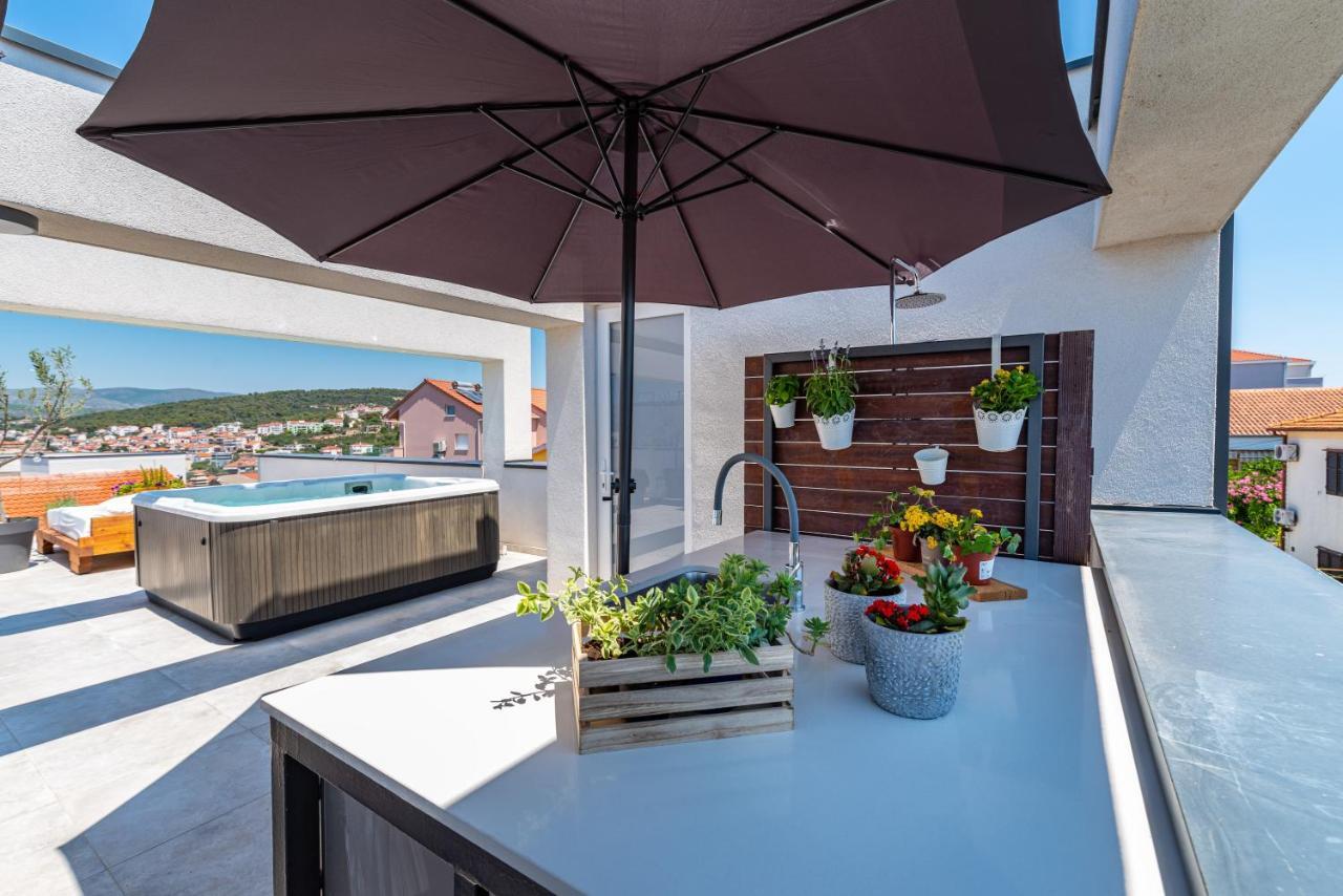 Appartement Rooftop Spa à Trogir Extérieur photo